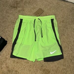 Nike Men's Stride Shorts w/ Liner NWT